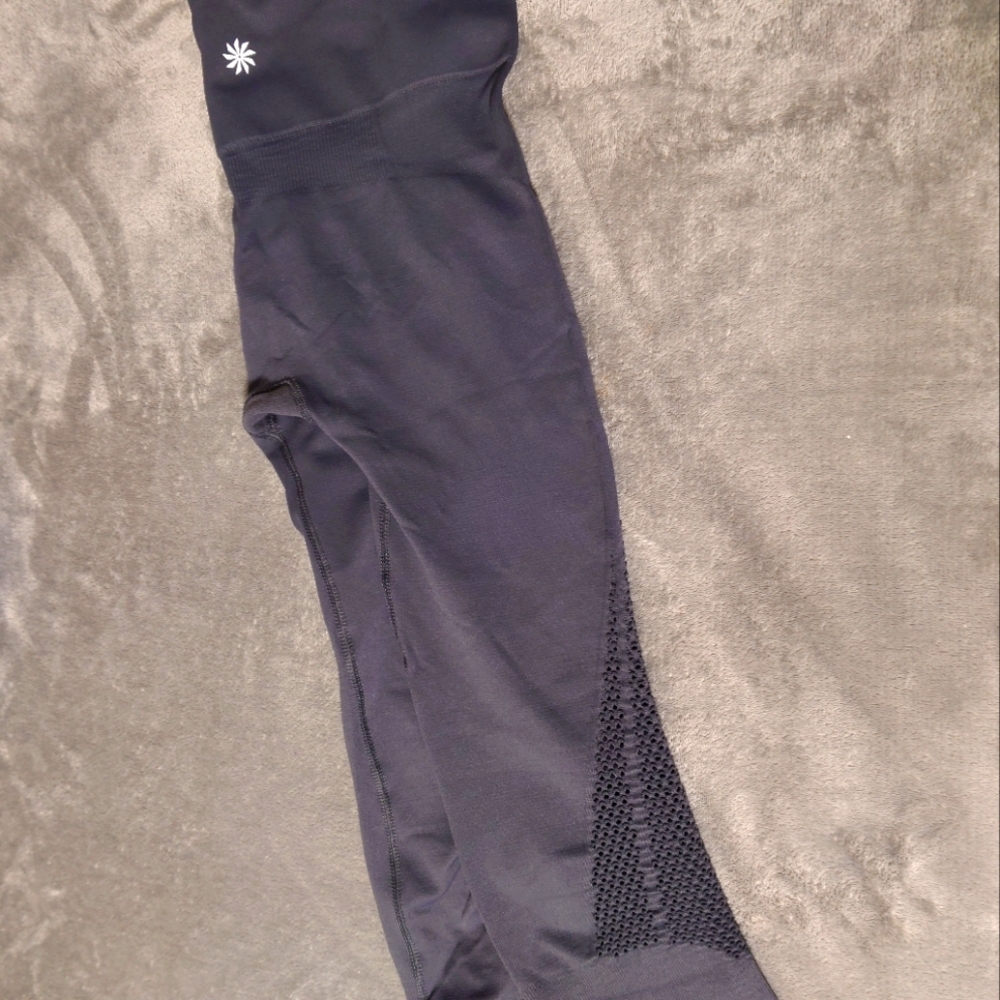 Athleta Cropped workout leggings, Gently Used, Grey, Small